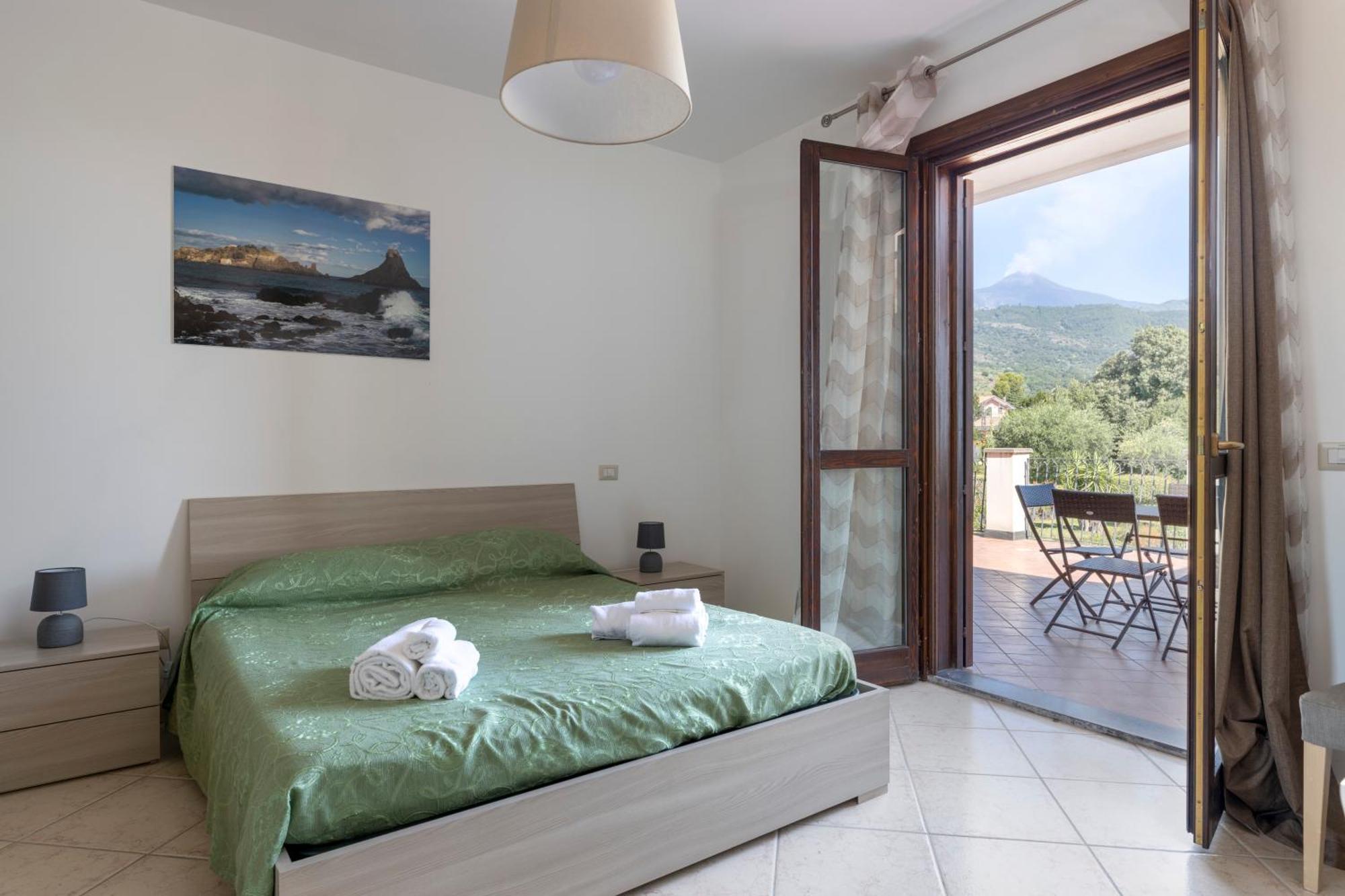 Villa Vulcano, Tra L'Etna E Il Mare Zafferana Etnea Luaran gambar